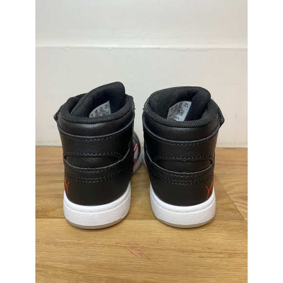 Puma Rebound Layup Mid Top Sneaker - Picture 4 of 9